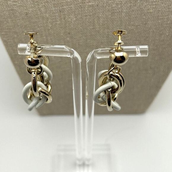 Coro Gold and Cream Necklace Set - Picture 5 of 7